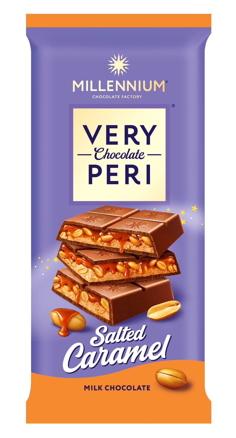 Яскрава обгортка з написом Millennium Chocolate, на якій зображено Шоколад Millennium Very Peri Молочний шоколад з арахісовою начинкою, подрібненим арахісом та тягучою солоною карамеллю з зображеннями арахісу та карамельних крапель.
